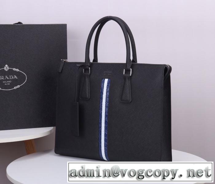 大人気柄 プラダ PRADA 価格帯が低い ビジネスバッグ 非常にシンプルなデザインな