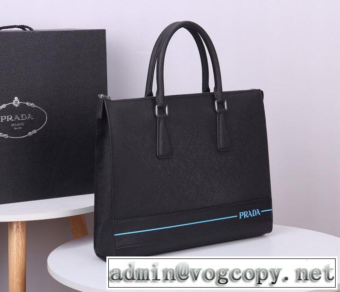 今なお素敵なアイテムだ ビジネスバッグ 海外大人気 プラダ PRADA 今年の春トレンド