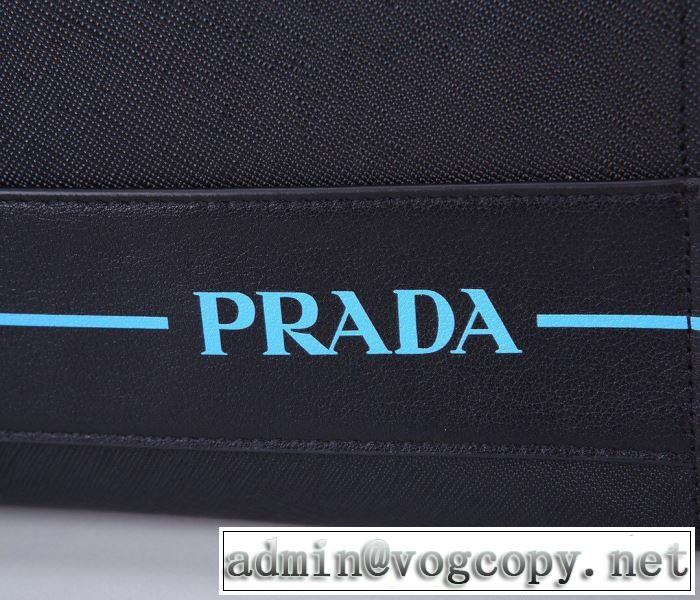 今なお素敵なアイテムだ ビジネスバッグ 海外大人気 プラダ PRADA 今年の春トレンド