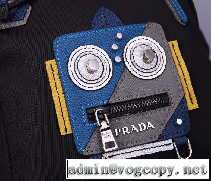 海外でも大人気 プラダ 日本未入荷カラー PRADA リュック 20SSトレンド