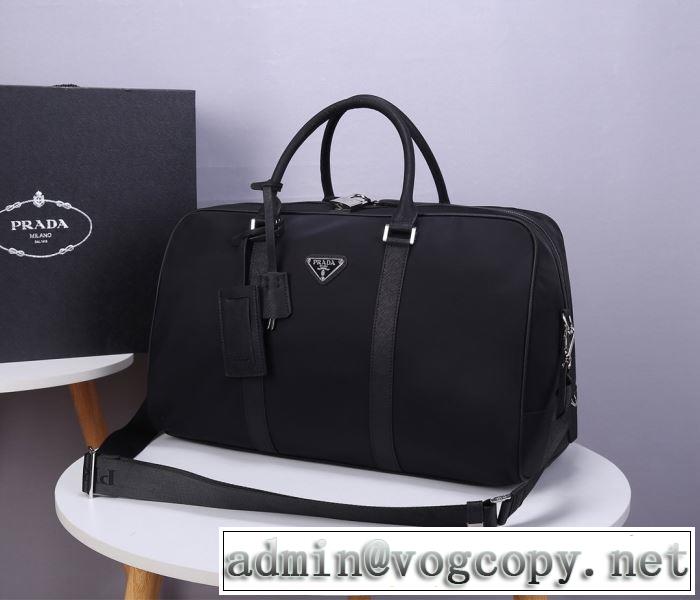 プラダ ファッショニスタを中心に新品が非常に人気 PRADA スーツケース 2020春新作
