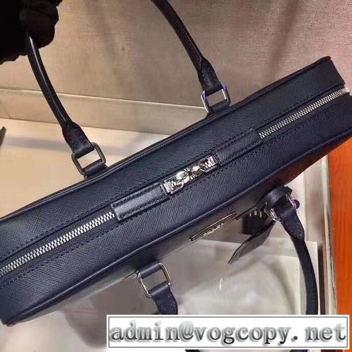 ビジネスバッグ プラダ 海外でも人気なブランド  PRADA 一番手に入れやすい