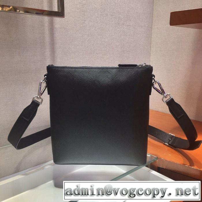 ショルダーバッグ おしゃれに大人の必見  プラダ 20SS☆送料込  PRADA 驚きのプライス