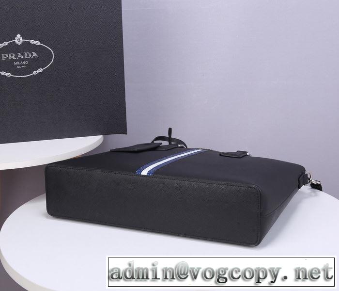 大人気のブランドの新作 ハンドバッグ 取り入れやすい  プラダ PRADA 確定となる上品