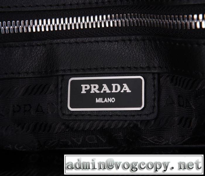 大人気のブランドの新作 ハンドバッグ 取り入れやすい  プラダ PRADA 確定となる上品