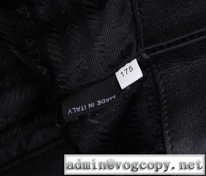 大人気のブランドの新作 ハンドバッグ 取り入れやすい  プラダ PRADA 確定となる上品