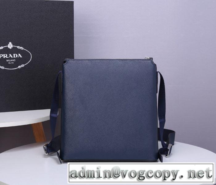 是非ともオススメしたい ショルダーバッグ プラダ使いやすい新品  PRADA