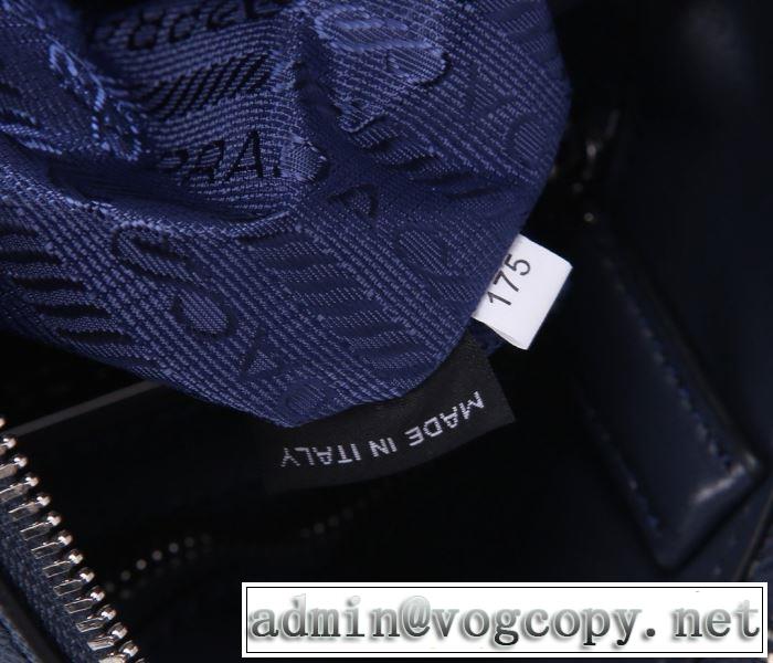 是非ともオススメしたい ショルダーバッグ プラダ使いやすい新品  PRADA
