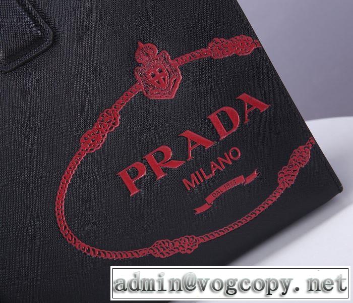 プラダ手頃価格でカブり知らず  PRADA 通勤通学どちらでも使え ハンドバッグ