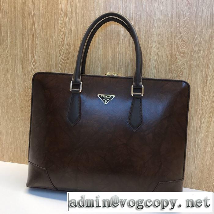 高級感のある素材 プラダ PRADA 海外でも人気なブランド ハンドバッグ 2020年春限定