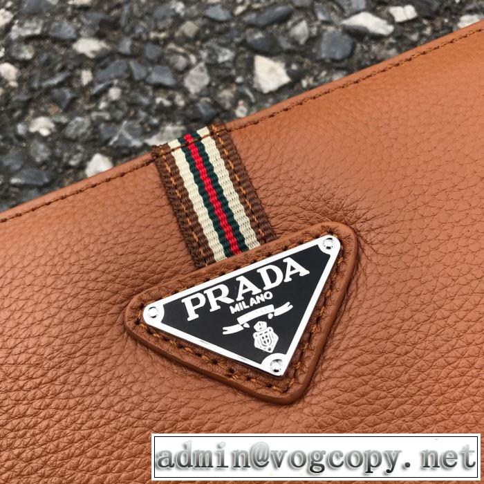 ポーチ 大人気のブランドの新作  プラダ PRADA 普段のファッション