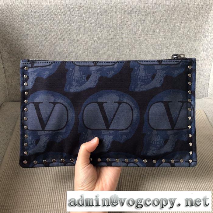 大人の新作こそ ヴァレンティノ VALENTINO 狙える優秀アイテム ポーチ