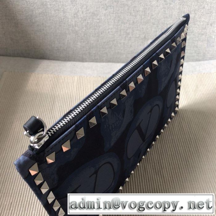 大人の新作こそ ヴァレンティノ VALENTINO 狙える優秀アイテム ポーチ