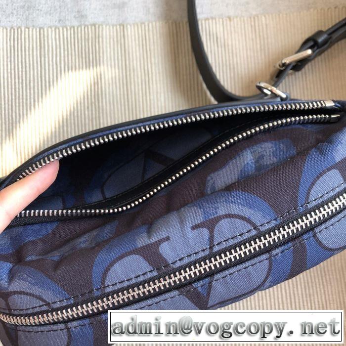 ミニバッグ 20SS☆送料込 ヴァレンティノ VALENTINO 累積売上総額第１位