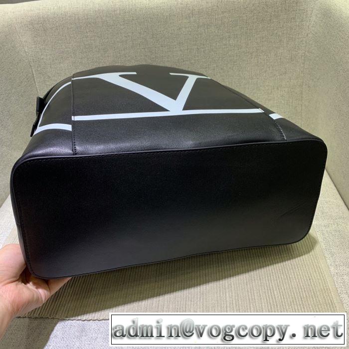 リュック 20新作です  ヴァレンティノ デザインお洒落  VALENTINO  ストリート系に大人気