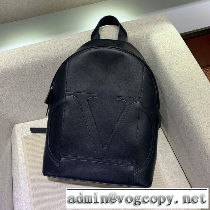 ファッショニスタを中心に新品が非常に人気 リュック 2020春新作 ヴァレンティノ VALENTINO