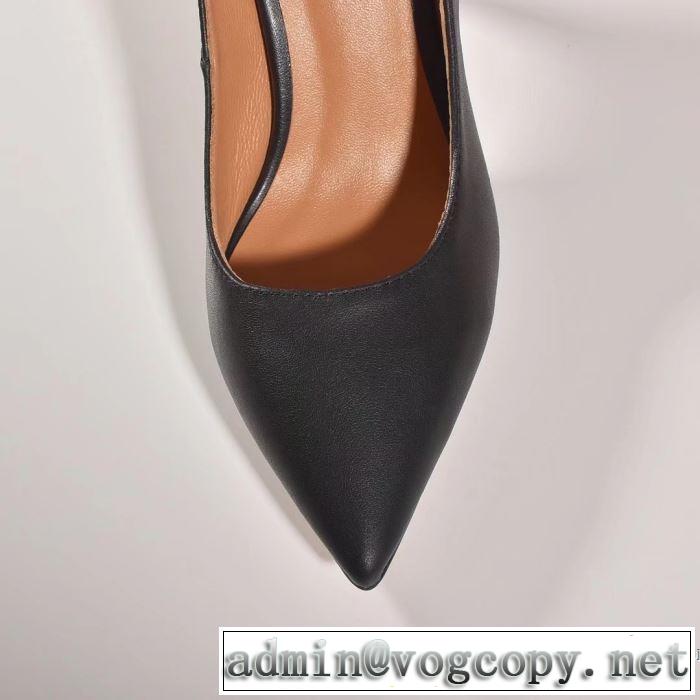 パンプス 着心地もなめらかで快適 ヴァレンティノ2019トレンドカラー秋冬セール  VALENTINO とにかく完璧ブランド新作