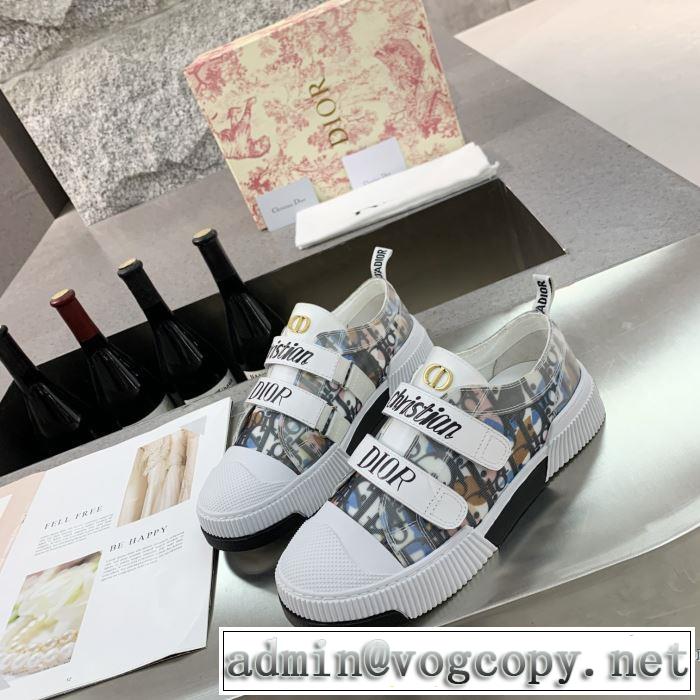 絶対おさえるべきカラーと最新  ディオール DIOR 最新秋冬トレンドをチェック！2019-20秋冬 ランニングシューズ やっぱり優しい色
