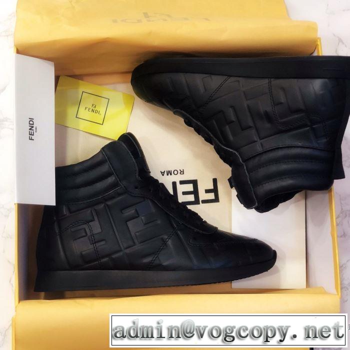 人気ファッション雑誌でも掲載 3色可選 フェンディ 最重要！2019秋冬トレンド FENDI 最新トレンドコーデおすすめ ランニングシューズ
