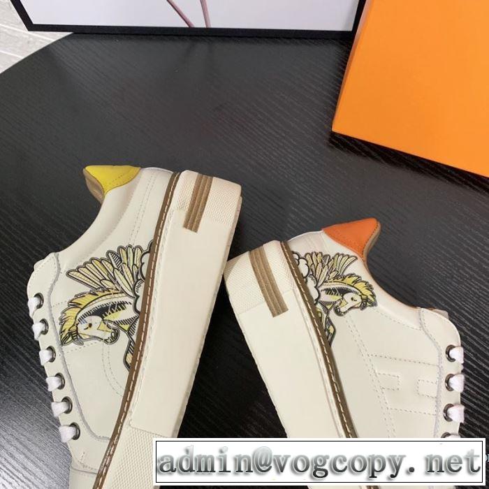 エルメス 一番おしゃれ秋冬トレンド HERMES2019秋に注目したい  ランニングシューズ おしゃれさんはいち早く取り
