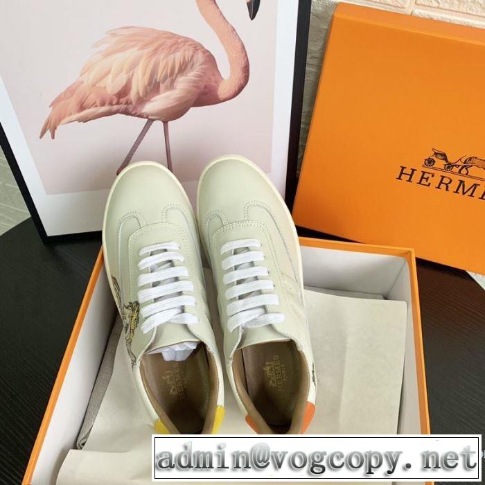 おしゃれなファッションコーデ エルメス HERMES 2019トレンド秋冬おすすめ安い ランニングシューズ 秋冬にお世話になる定番