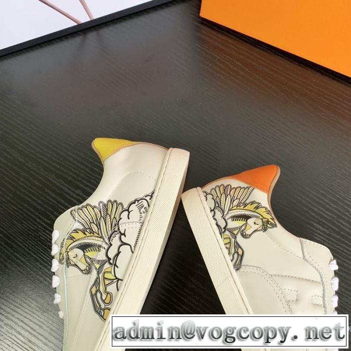 おしゃれなファッションコーデ エルメス HERMES 2019トレンド秋冬おすすめ安い ランニングシューズ 秋冬にお世話になる定番