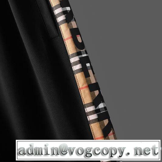 バーバリー 海外でも大人気 BURBERRY 日本未入荷カラー 半袖Tシャツ 上品に着こなせ