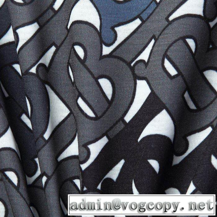 3色可選 バーバリー普段見ないデザインばかり  BURBERRY 高級感のある素材 半袖Tシャツ 価格帯が低い