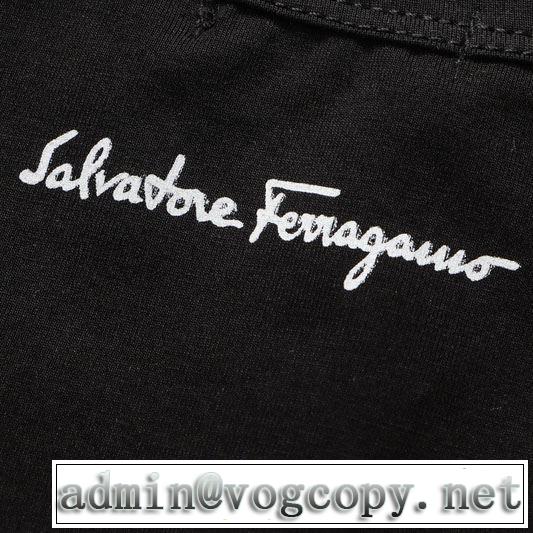 半袖Tシャツ 3色可選 今季の主力おすすめ サルヴァトーレフェラガモ FERRAGAMO差をつけたい人にもおすすめ