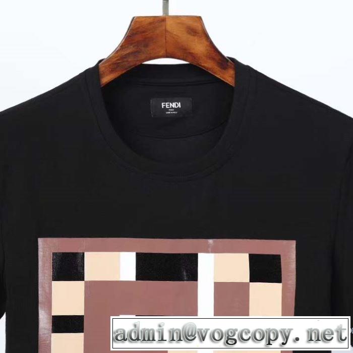 大人の新作こそ 半袖Tシャツ 2色可選 今年の春トレンド フェンディ FENDI 狙える優秀アイテム