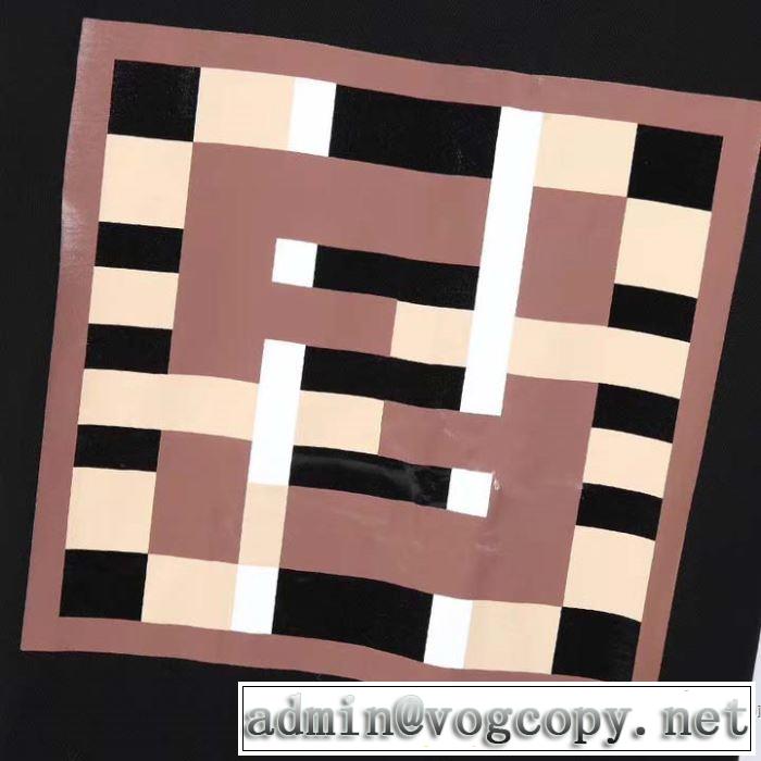 大人の新作こそ 半袖Tシャツ 2色可選 今年の春トレンド フェンディ FENDI 狙える優秀アイテム