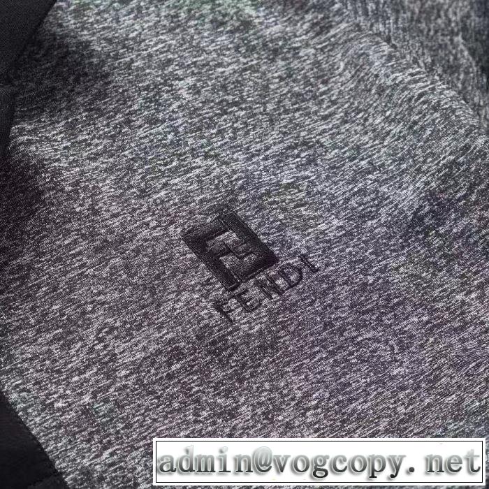 フェンディ注目を集めてる 3色可選  FENDI 使いやすい新品 半袖Tシャツ世界共通のアイテム