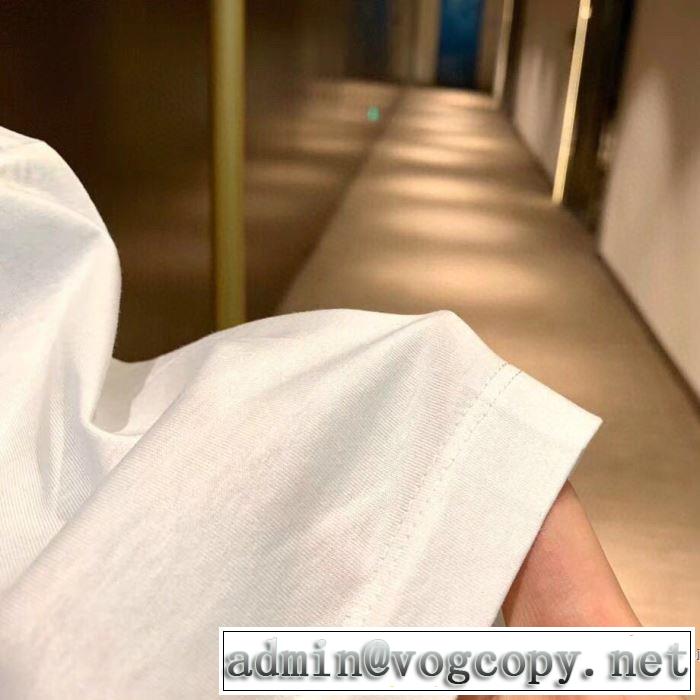 半袖Tシャツ 2色可選 ストリート界隈でも人気 フェンディストリート系に大人気 FENDI 最新の入荷商品