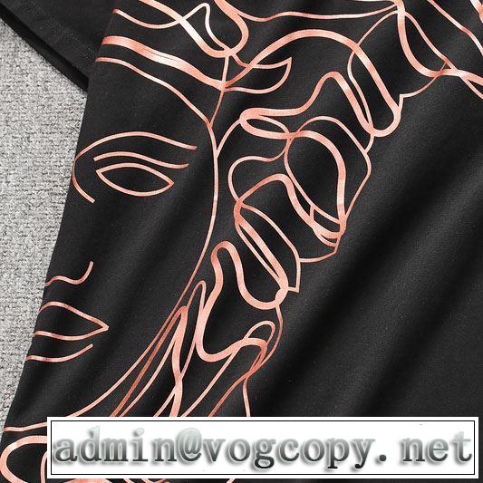 半袖Tシャツ 3色可選 人気の高いブランド ヴェルサーチ VERSACE 普段使いにも最適なアイテム