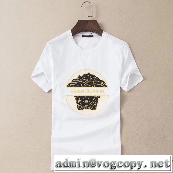 VERSACEロゴ メンズ トップス 今人気の秘訣 ヴェルサーチｔシャツ コピー おしゃれ人気ランキング2020最新トレンド半袖服