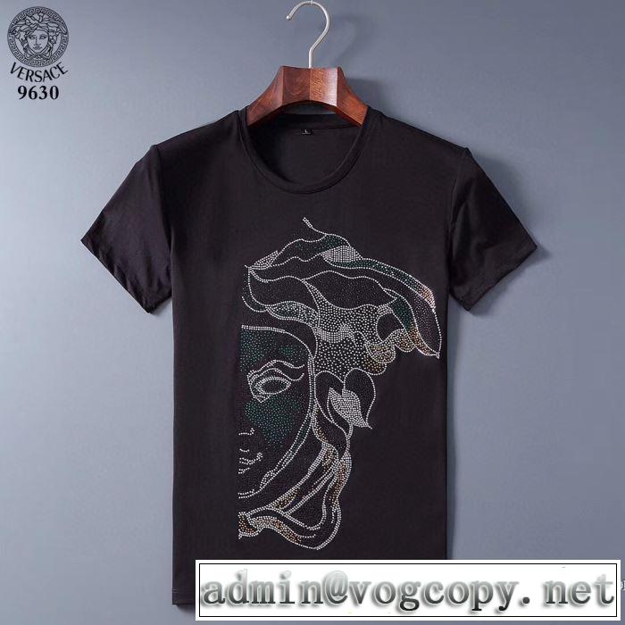 2020年春新作VERSACEコレクション ヴェルサーチ ｔシャツ コピー 半袖 優しい コーデ個性的なｔシャツメンズセール