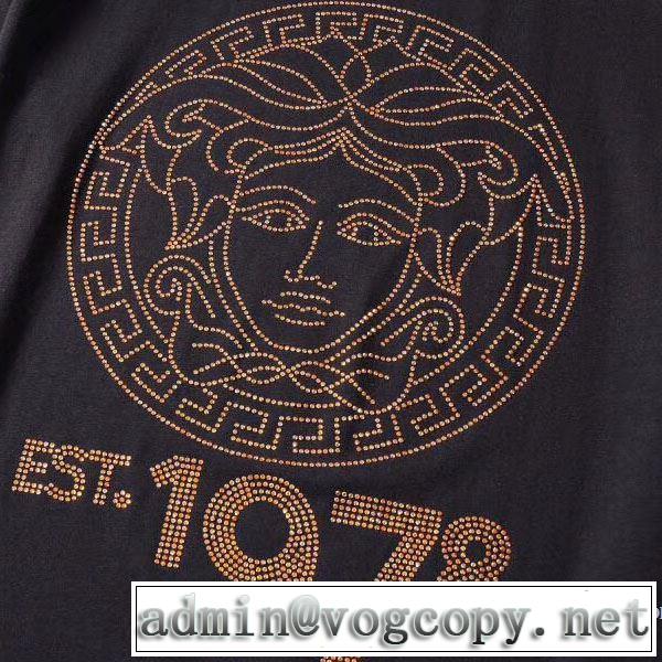 2020新作VERSACEコレクションEMBELLISHED MEDUSA LOGO T-SHIRT ヴェルサーチ コピーお洒落メンズコーデ半袖トップス
