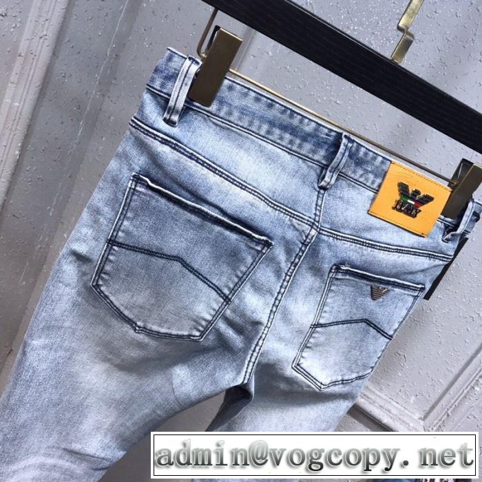 ARMANI 非常にシンプルなデザインな アルマーニ  幅広いアイテムを展開 デニムパンツ