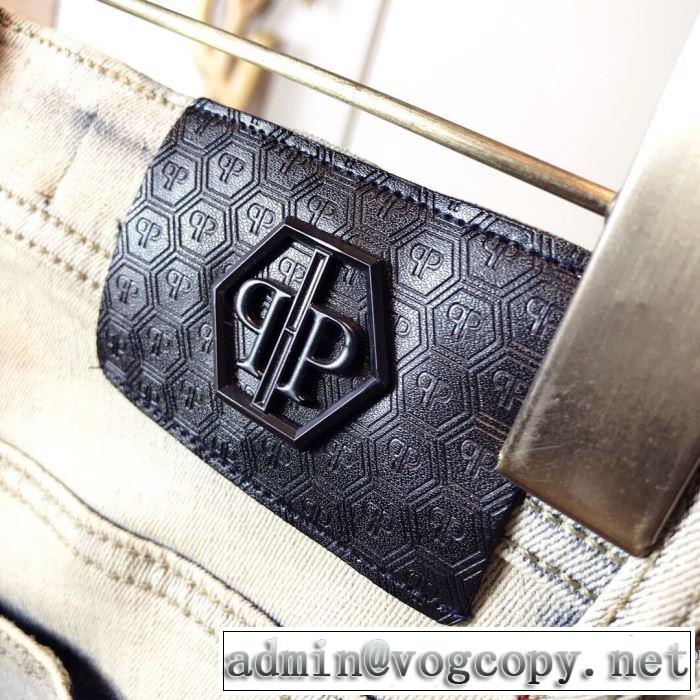 ジーンズ 万能に使える フィリッププレイン 限定アイテムが登場 PHILIPP PLEIN