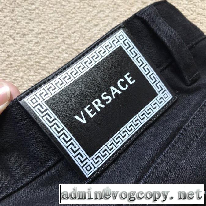 飽きもこないデザイン ヴェルサーチVERSACE 2020年春限定 ジーンズ 今季の主力おすすめ