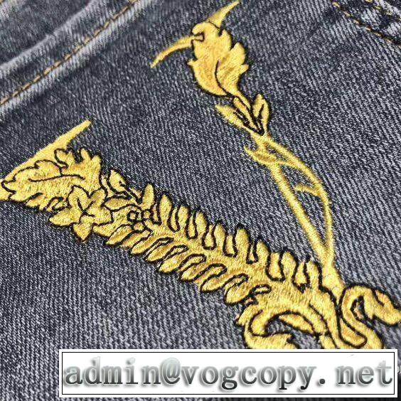 ジーンズ 海外大人気 ヴェルサーチ今なお素敵なアイテムだ VERSACE 20SS☆送料込