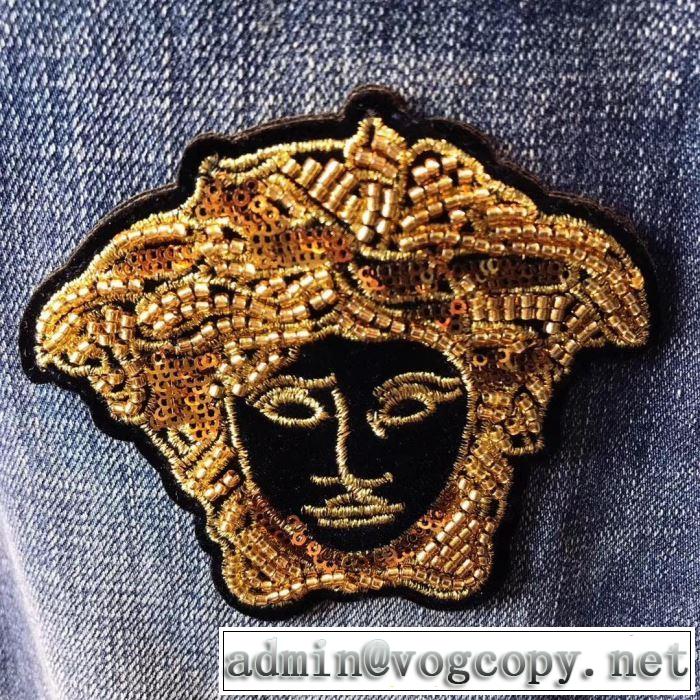 ジーンズ 手の届くプライスが魅力的 ヴェルサーチ 20SSトレンド VERSACE  素敵なアイテム