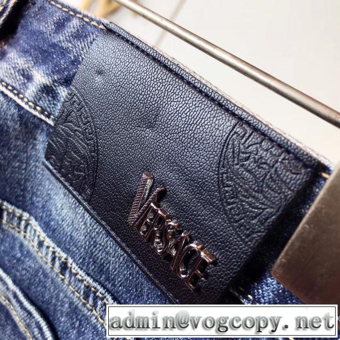 2020話題の商品 ジーンズ 愛らしい春の新作 ヴェルサーチVERSACE 飽きもこないデザイン