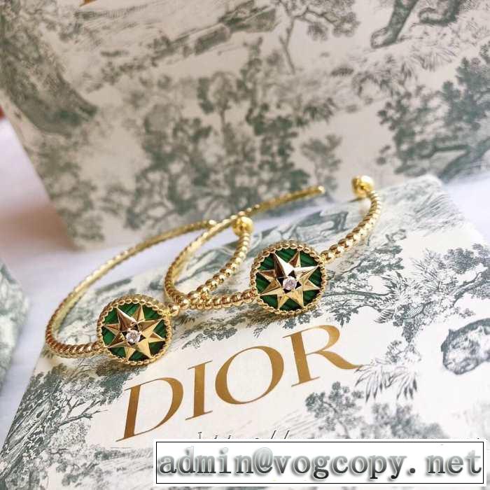DIOR ストリート感あふれ ピアス 2020年春限定 ディオールおしゃれに大人の必見