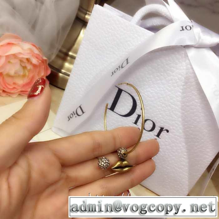 2020年春夏コレクション ディオール愛らしい春の新作 DIOR  ピアス さらに魅力的