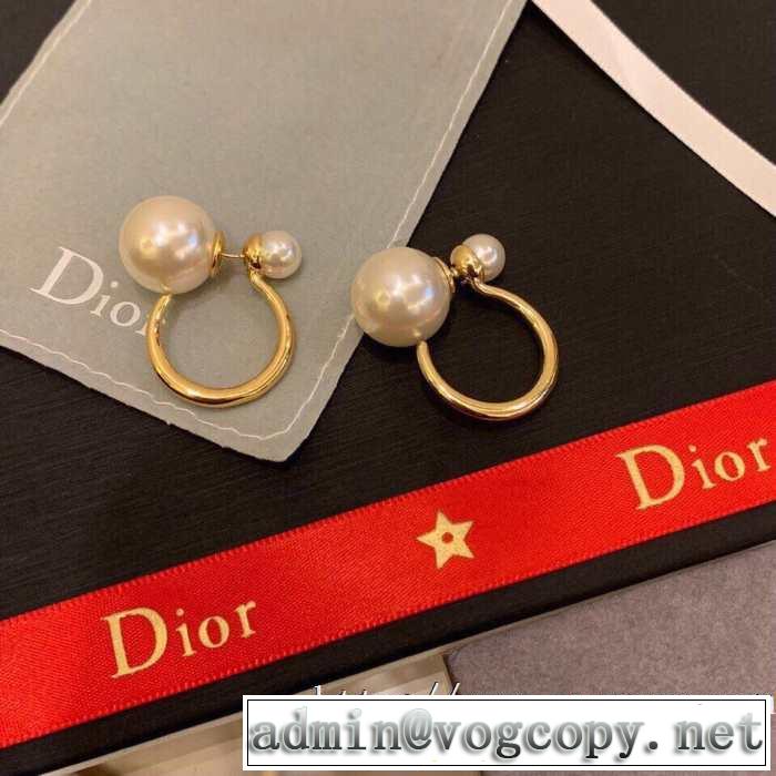 ストリート系に大人気 ディオール DIOR 2020年春限定 ピアス 愛らしい春の新作