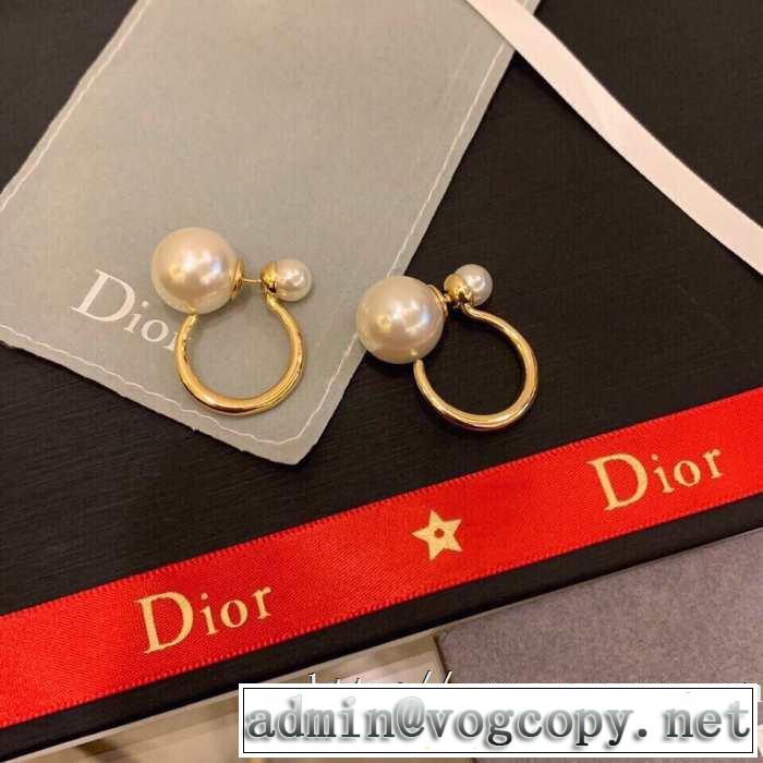 ストリート系に大人気 ディオール DIOR 2020年春限定 ピアス 愛らしい春の新作