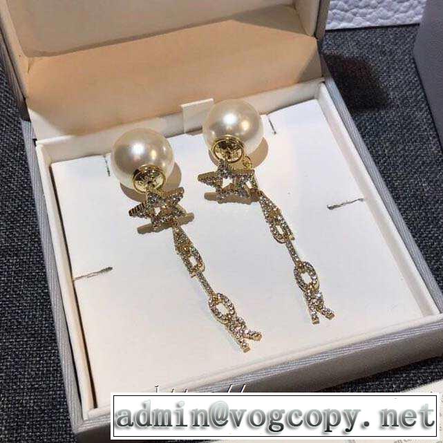 春夏コレクション新品 20SSトレンド ディオール DIOR  ピアス 本当に嬉しいアイテム