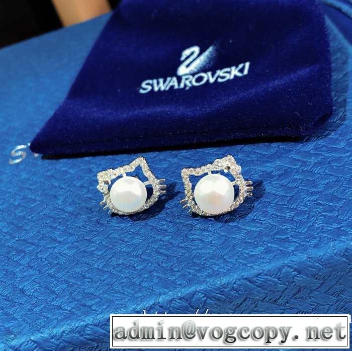 2020モデル スワロフスキー SWAROVSKI世界共通のアイテム ピアス  日本未入荷カラー