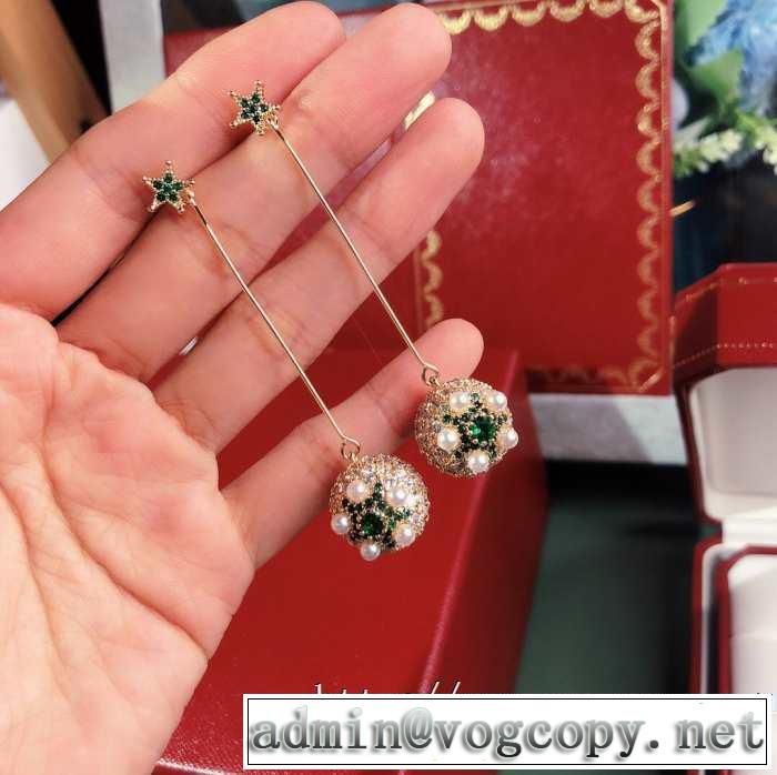 30代大人の女性にカルティエ アクセサリー コピー イヤリング ハイブランド CARTIER  通販スーパーコピー 華美 コーデ